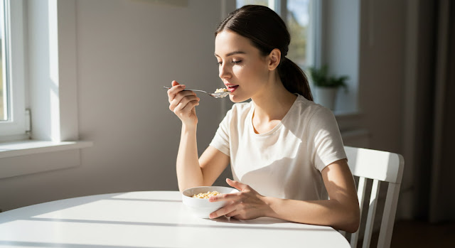 healthy-vegan-breakfast-oatmeal-woman-1