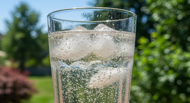 zero-soda-glass-outdoor-health-1